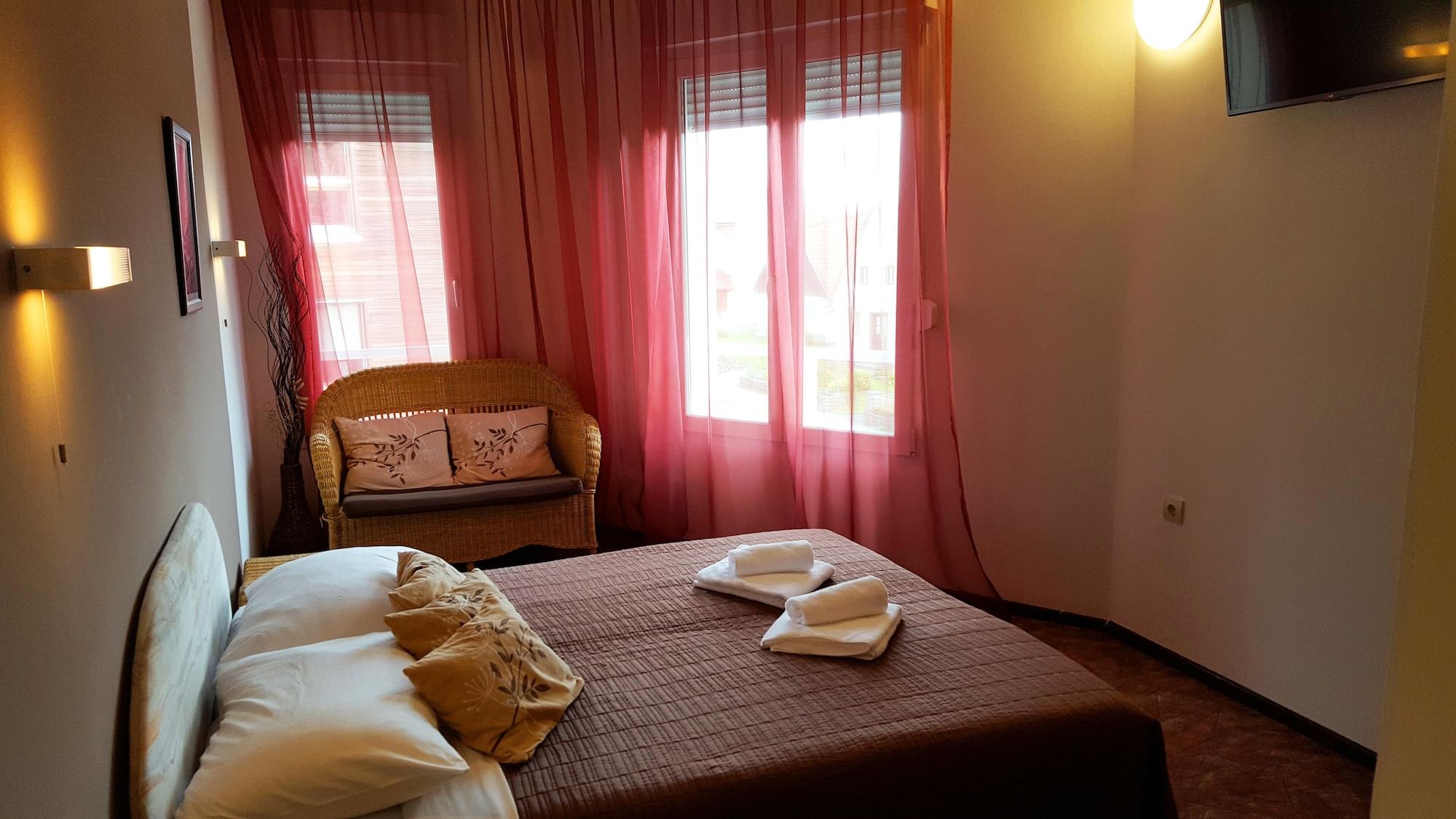 Pansion Park Bed & Breakfast Slunj Eksteriør bilde