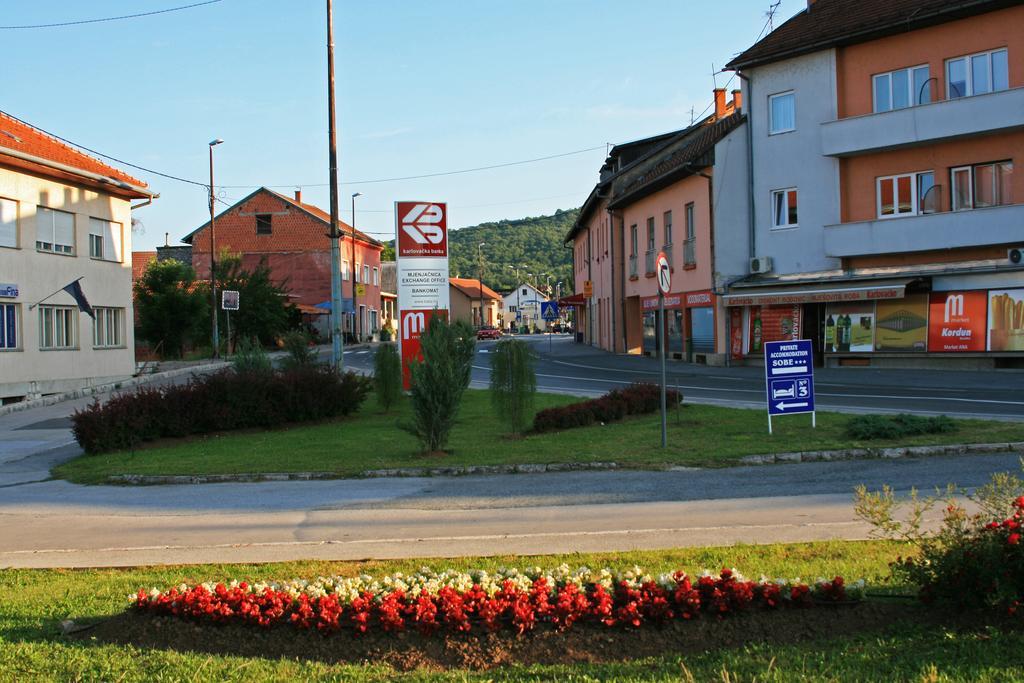 Pansion Park Bed & Breakfast Slunj Eksteriør bilde