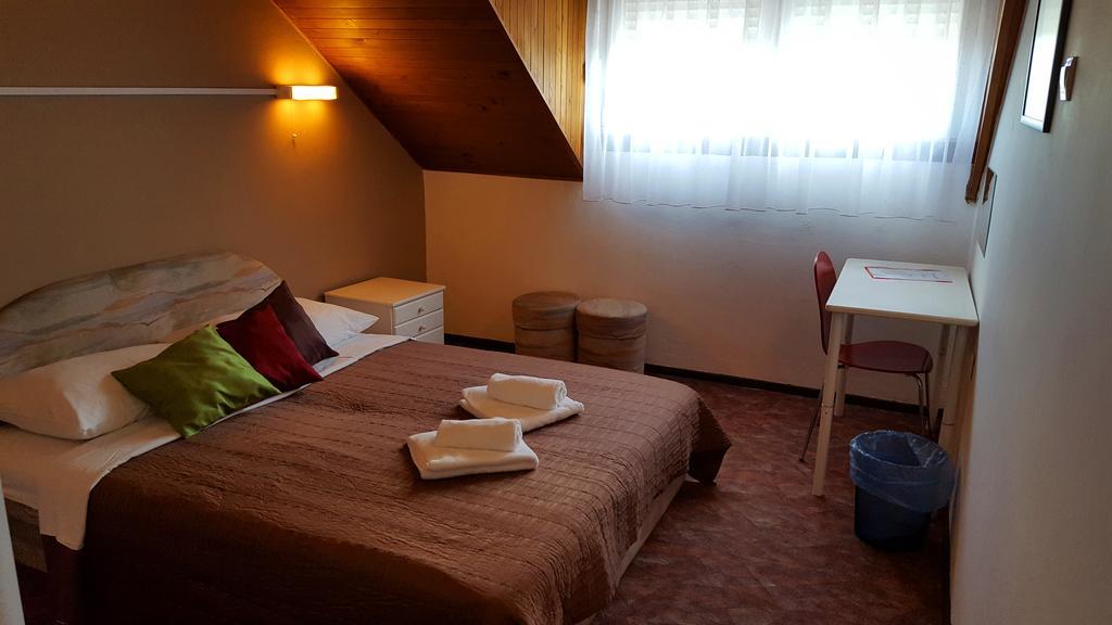 Pansion Park Bed & Breakfast Slunj Eksteriør bilde
