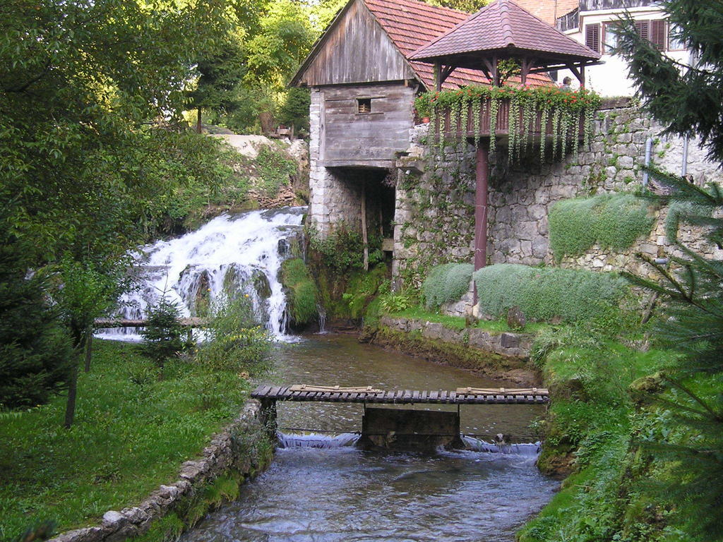 Pansion Park Bed & Breakfast Slunj Eksteriør bilde